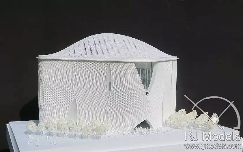 ▲戲曲中心概念模型的白色外立觀的整體照。